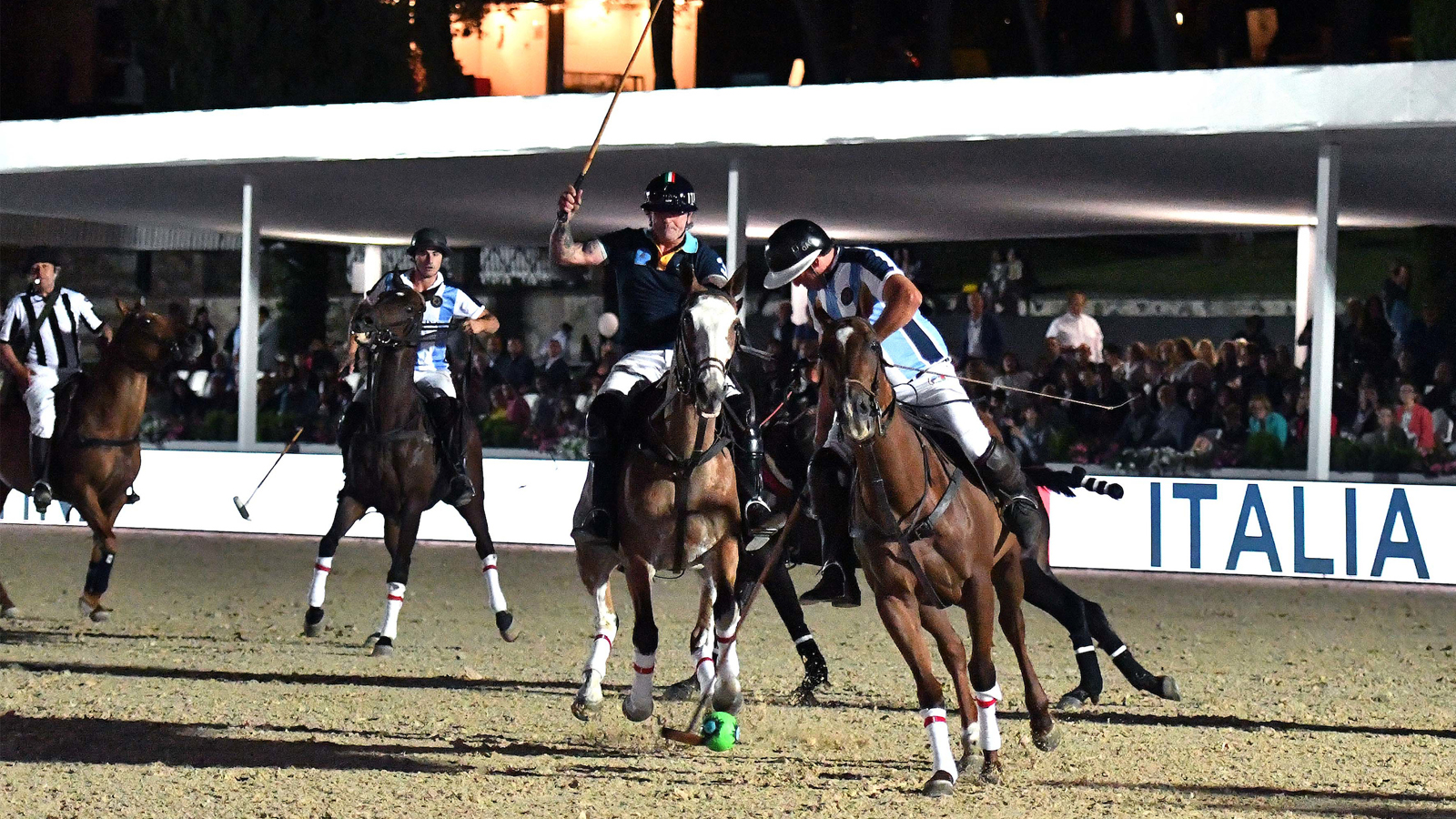 images/2019/Polo-PiazzaDiSiena-Foto-Simone-Ferraro---CONI.jpg