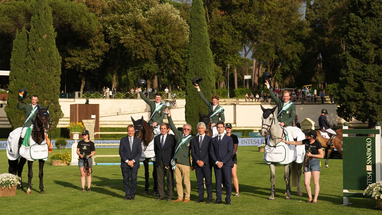 IRLANDA Premiazione Coppa Nazioni Ph Simone Ferraro SFA09703 copia