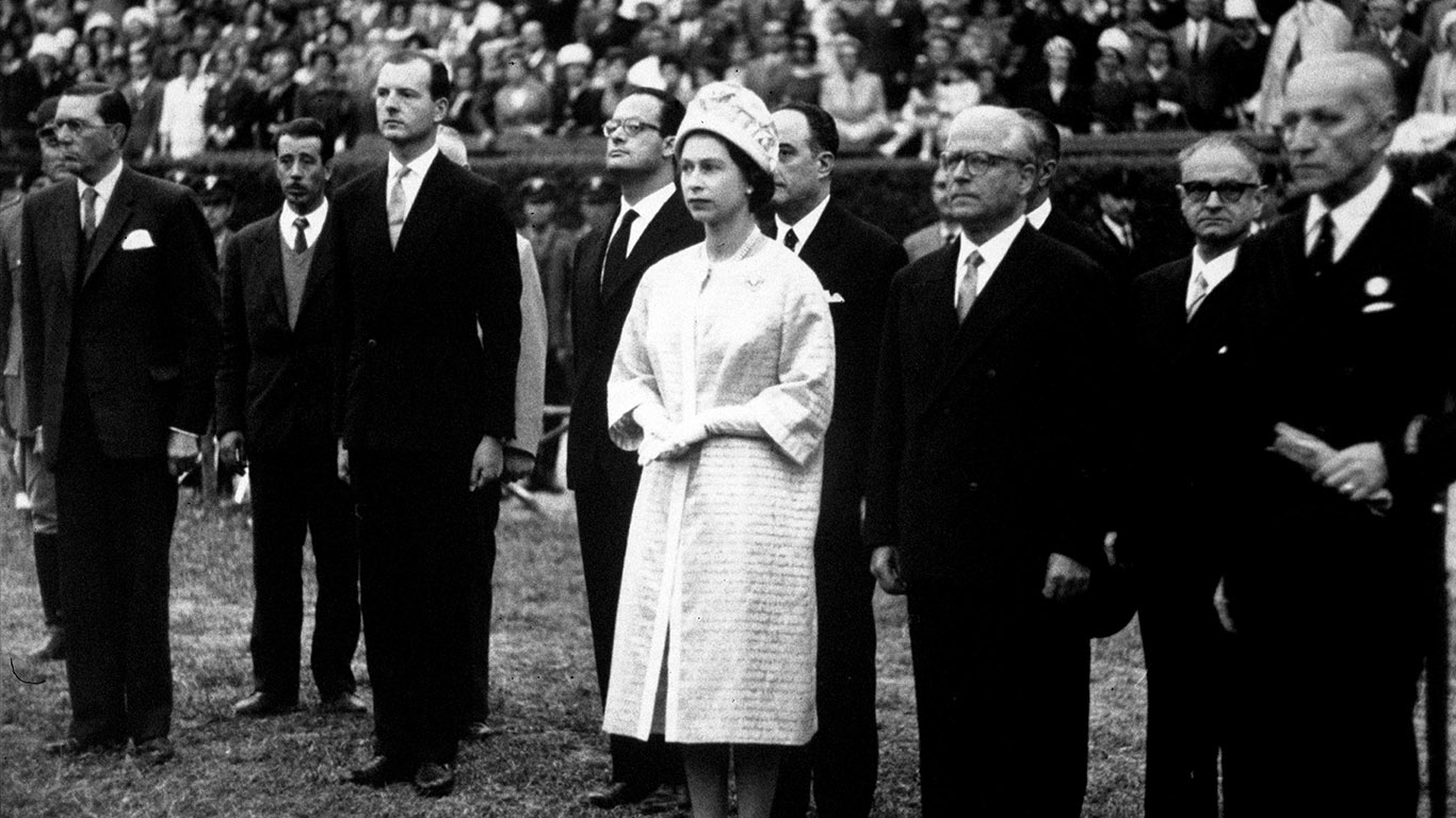 Piazza di Siena, cento anni tra re e regine, star del cinema e icone del jet set mondiale