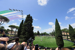 frecce tricolori foto mezzelani gmt024 frecce tricolori foto mezzelani gmt024