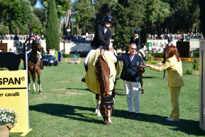 prize giving 058 sunday   sun csiu25 gran premio u25 h145 goldspan barrage  bcf diretta